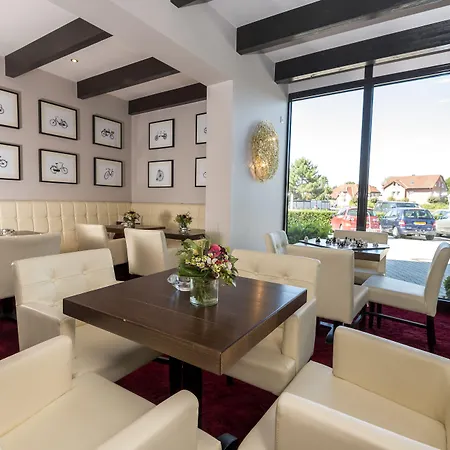 Tiek Superior Meppen