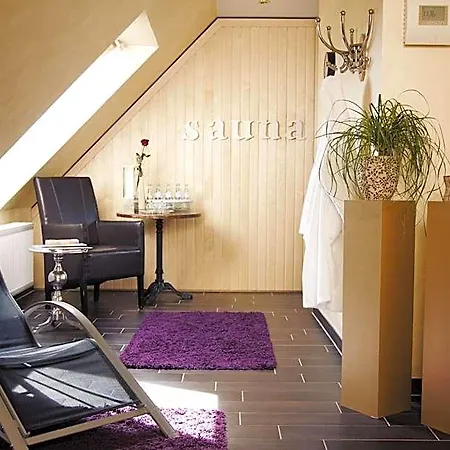 Tiek Superior Hotel 3*