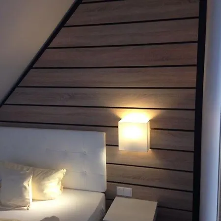 Szálloda Tiek Superior 3*